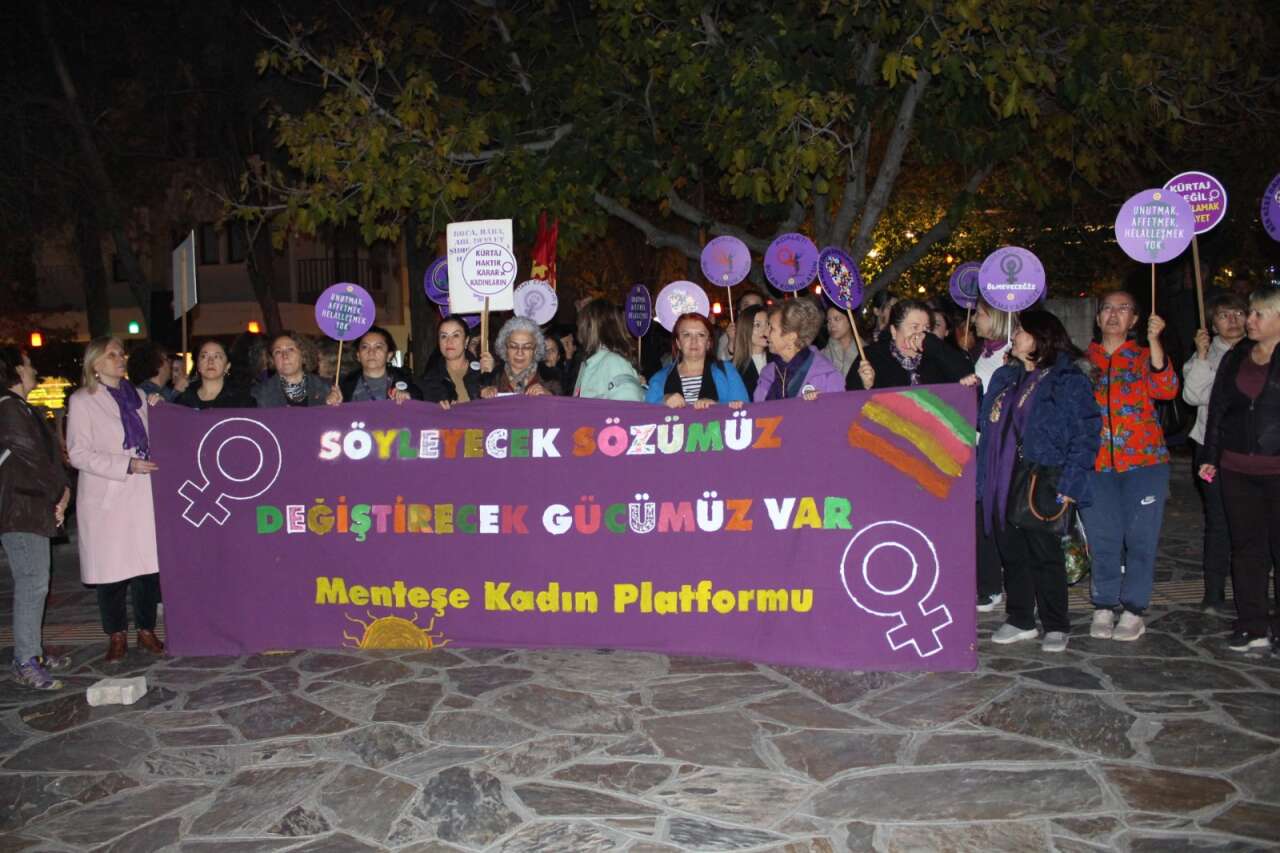 Menteşe Kadın Platformu, 25 Kasım’da Sokakları Doldurdu: “Dünya Yerinden Oynar, Kadınlar Özgür Olsa!” 8